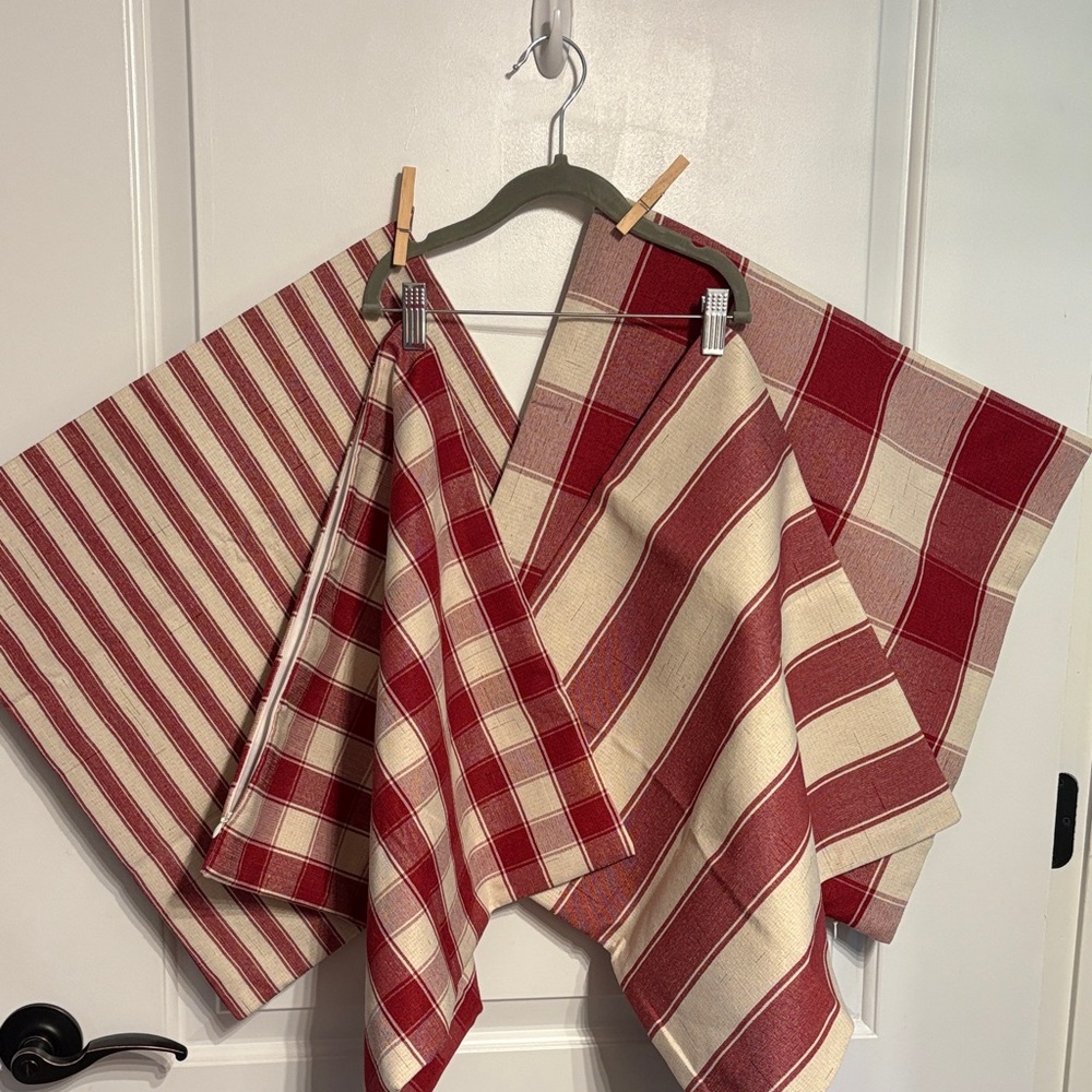 Red and Cream Patterned Cottage Core Pillow Cases.
